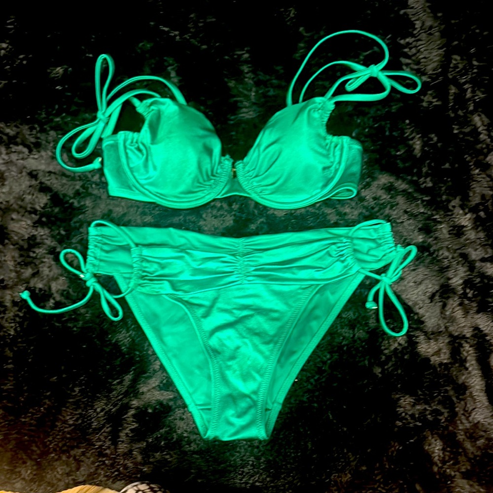 NWOT Victoria’s Secret Bikini